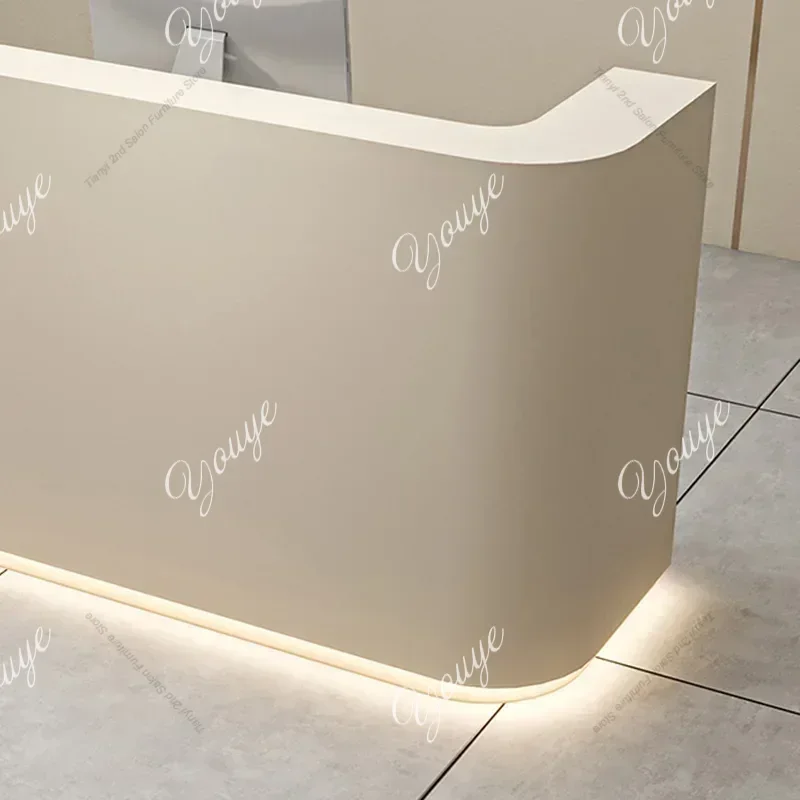 Q Italian Style Clothing Store - огляд і ціна Office Furniture Store