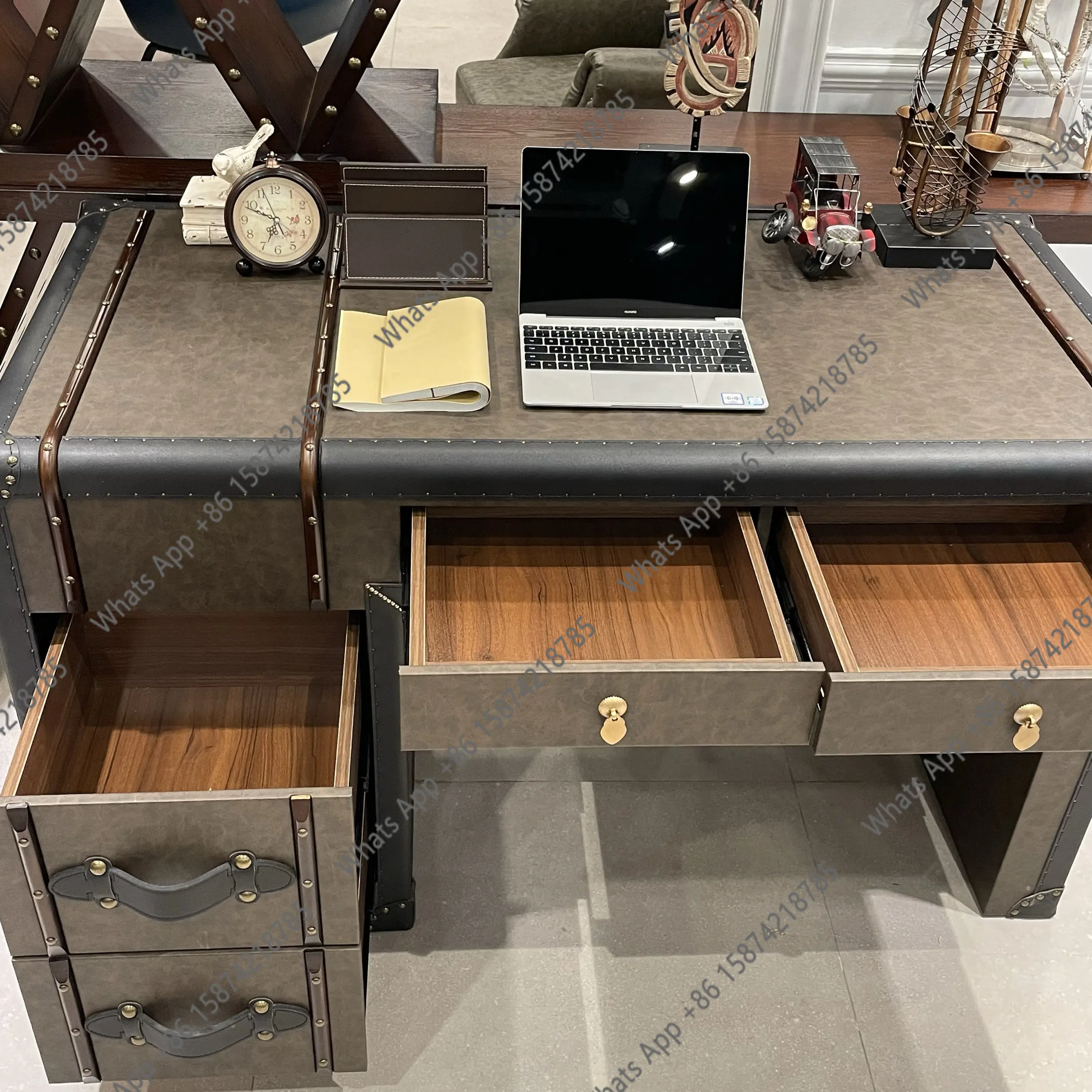 Iu American Retro Second-hand  - огляд і ціна Office Furniture Second Hand