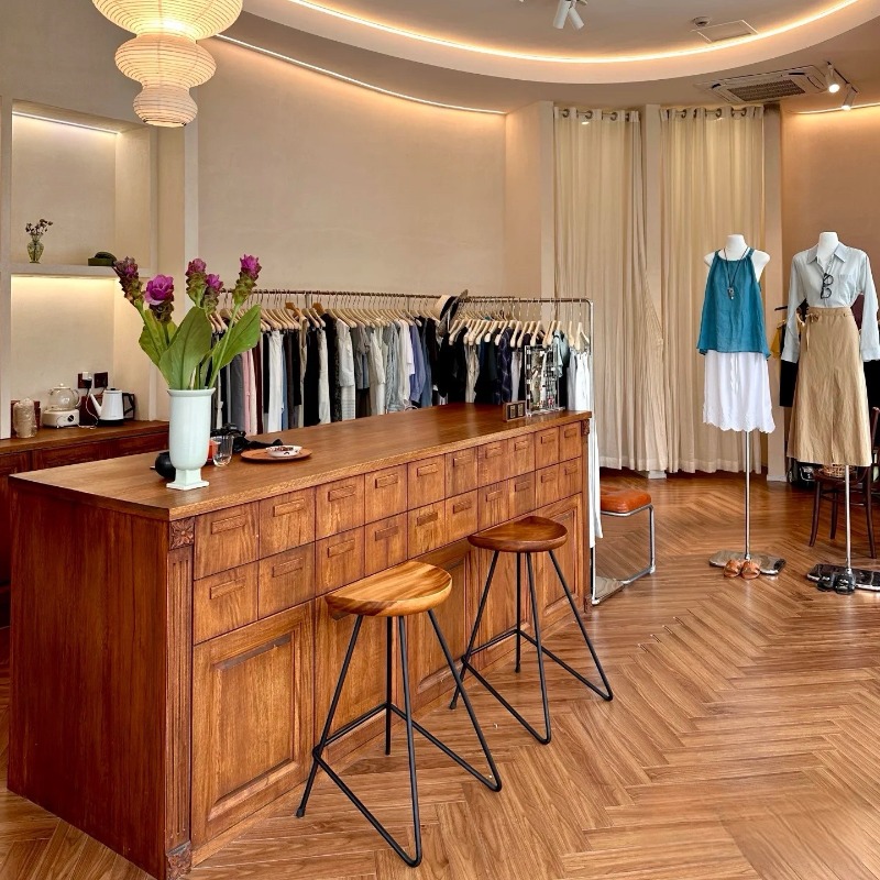 Clothing store, cashier counte - огляд і ціна Office Furniture Second Hand